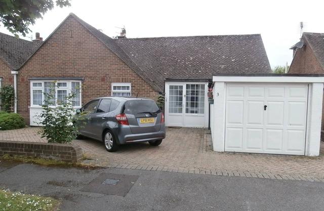 3 bed bungalow with large garden. discount on selected dates for weekly bookings