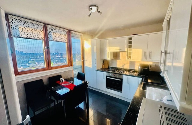 3 bed Sky apartment SE15Peckham