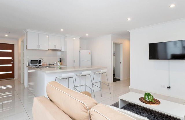 3-Bedroom, 2-Bathroom Family Home in Lake Coogee