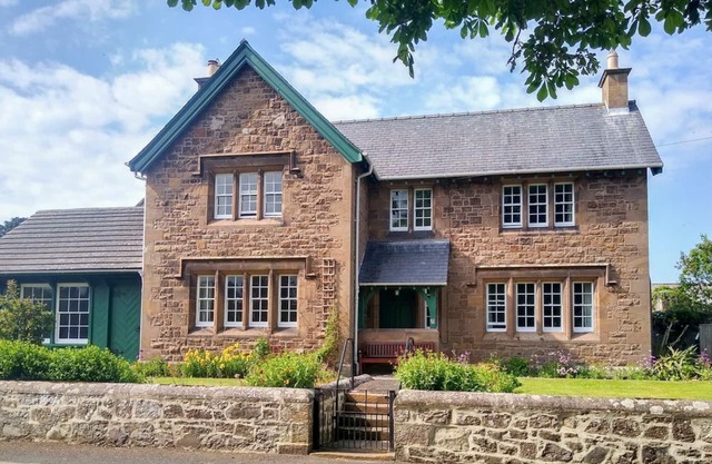 3 bedroom accommodation in Cornhill on Tweed