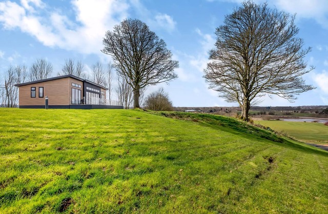 3 bedroom accommodation in Crosby-on-Eden