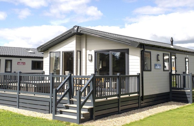 3 bedroom accommodation in Clyst St Mary, Nr Exeter