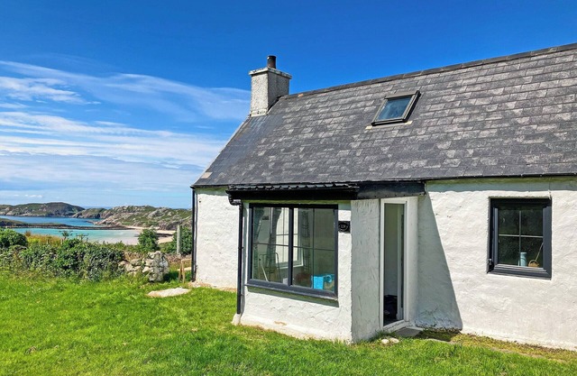 3 bedroom accommodation in Oldshoremore