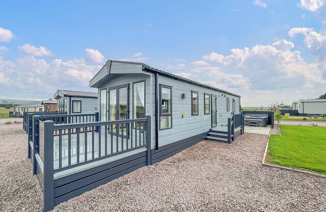 3 bedroom accommodation in Laurenkirk