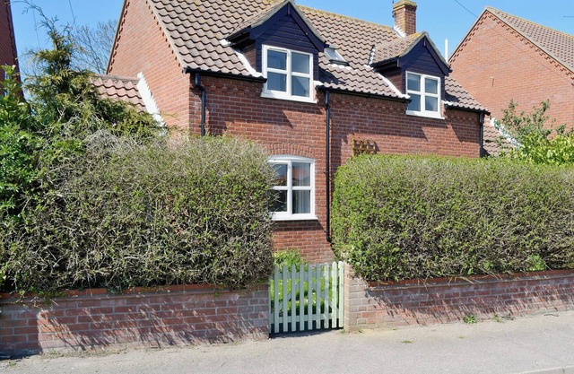 3 bedroom accommodation in Sea Palling