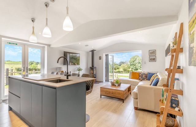 3 bedroom accommodation in Wetley Rocks, near Leek