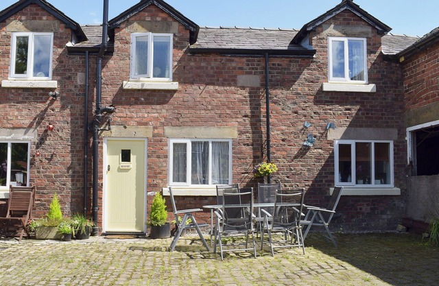 3 bedroom accommodation in Burscough, near Southport