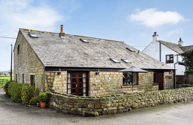 3 bedroom accommodation in Lathom, near Southport