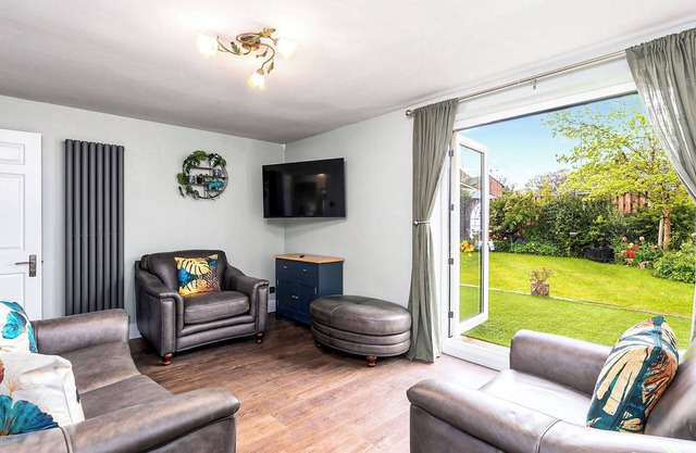 3 bedroom accommodation in Sheffield
