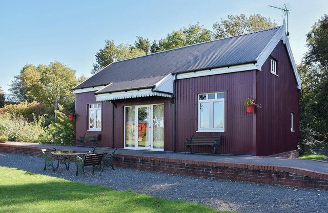 3 bedroom accommodation in Brockford, near Stowmarket