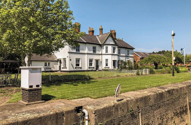 3 bedroom accommodation in Worcester