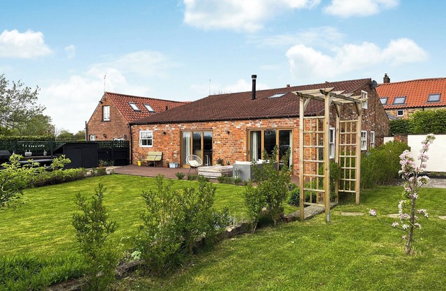 3 bedroom accommodation in Teversal