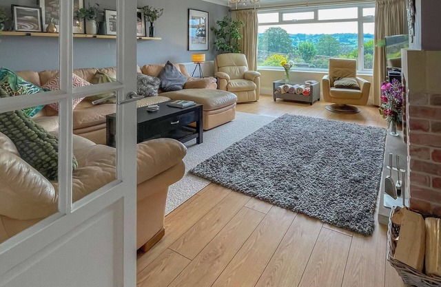 3 bedroom accommodation in Matlock