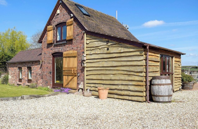 3 bedroom accommodation in Crudgington, near Telford