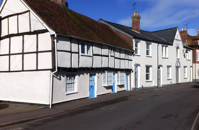 3 bedroom accommodation in Romsey