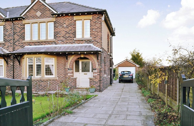 3 bedroom accommodation in Wrightington, near Wigan