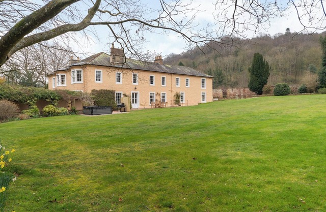 3 bedroom accommodation in Armathwaite, near Carlisle