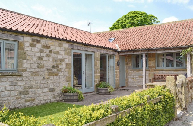 3 bedroom accommodation in Spaunton, near Lastingham