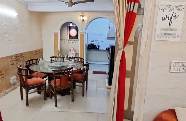3 Bedroom apartment in central DelhinClose to all major attractions