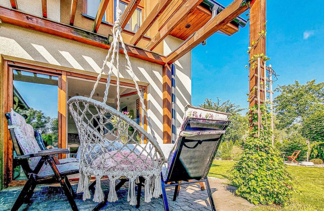 3 bedroom awesome home in Zieleniewo