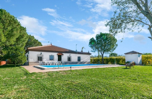3 bedroom awesome home in Carmona