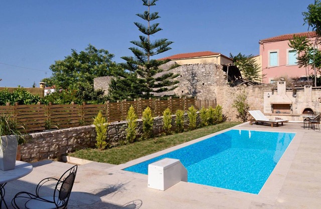 3-bedroom Classy Villa with private pool