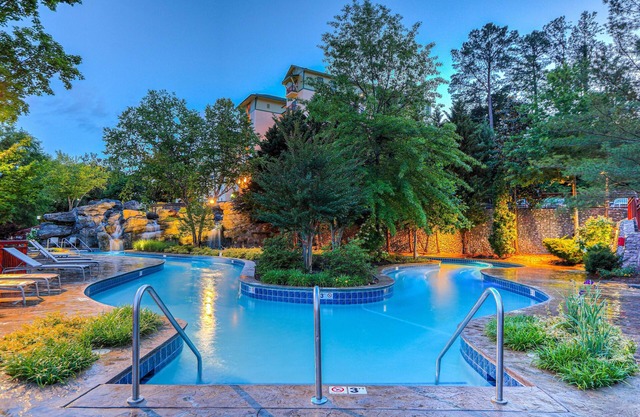 3 Bedroom Condo - 2 Kings and 2 Twins