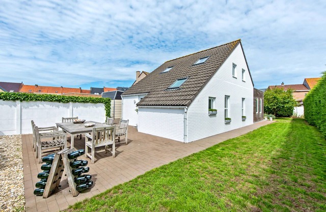3 bedroom cozy home in Lombardsijde