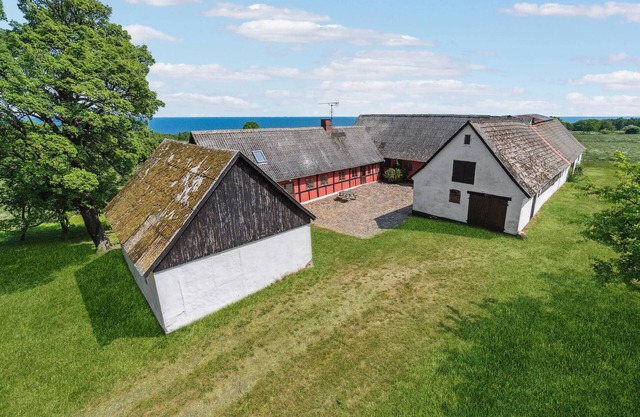 3 bedroom cozy home in østermarie