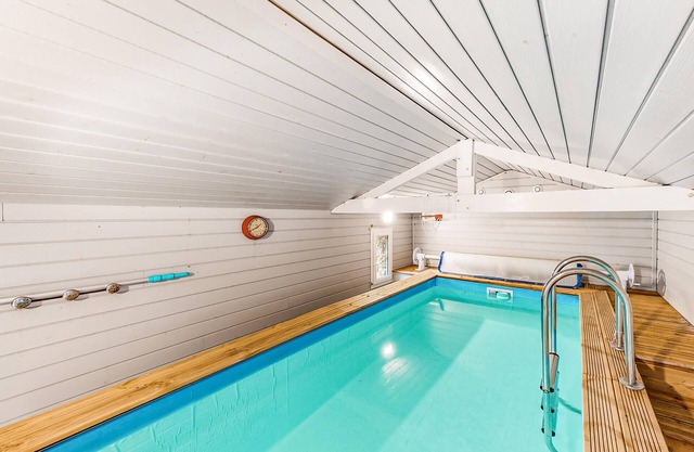 3 bedroom cozy home in étainhus