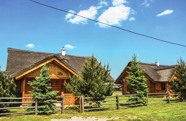 3 bedroom cozy home in Mscice