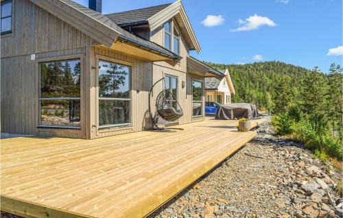 3 Bedroom Gorgeous Home In Sannidal