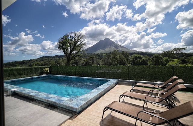 3-bedroom home with a private heated pool, firepit, sundeck, views, WiFi, and AC
