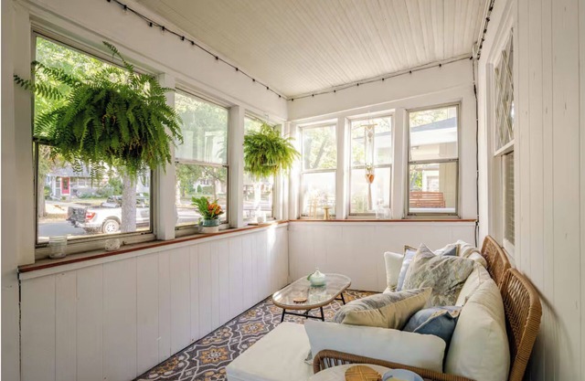 3-bedroom house in beautiful Kingfield Minneapolis with WiFi, AC, fitness room