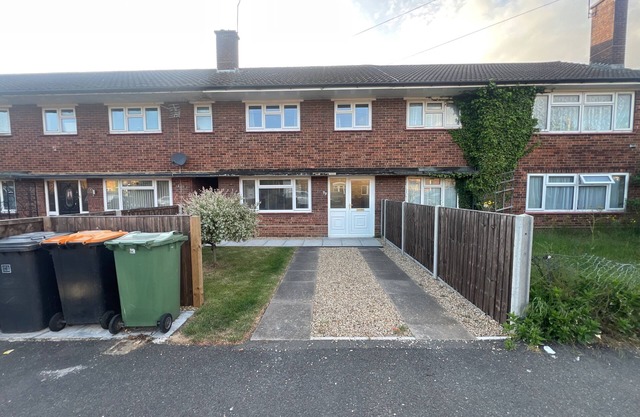 3 Bedroom House Oakwood Retreat in Dunstable