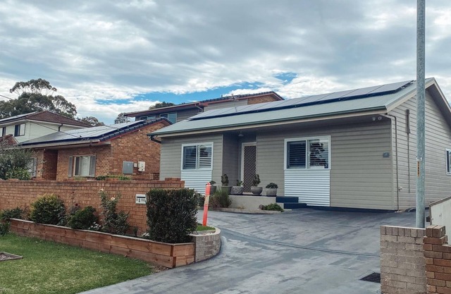 3 Bedroom House - Shellharbour City. 15 minute drive to Jamberoo Action Park