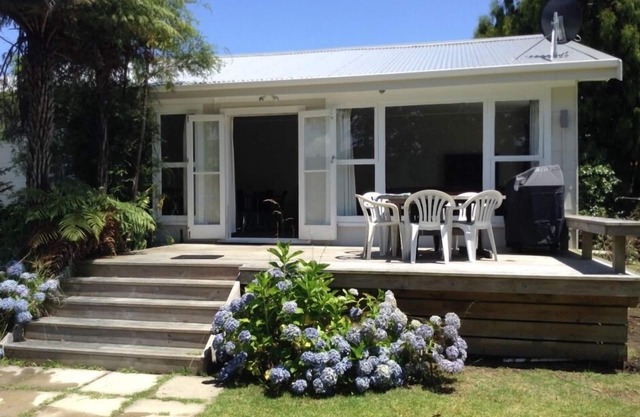 3 Bedroom/Large Section Close to Estuary