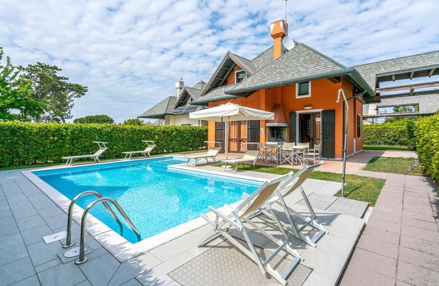 3 bedroom nice home in Albarella RO