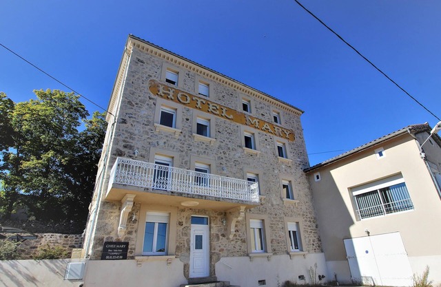 3 bedroom nice home in Vanosc