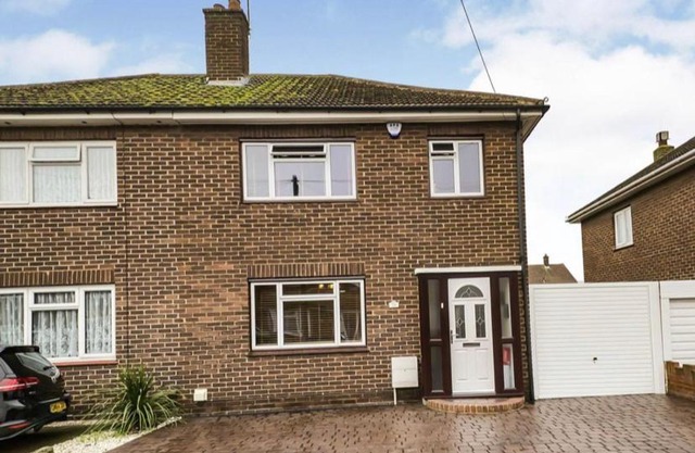3 bedroom Semi detached