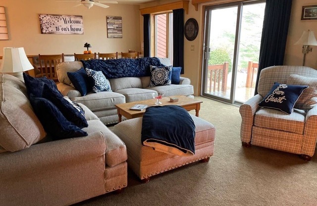 3 bedroom suitable for 3 couples