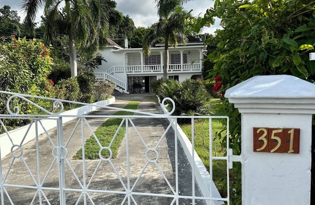 3-bedroom Vacation Home in Coral Gardens Montego Bay, Jamaica