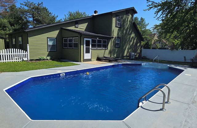 3-bedroom vacation home just 12 minutes from Lafayette and Lehigh College.