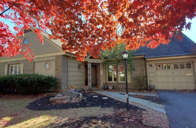 3 BR/3 Bath College Heights Home - Quiet Neighborhood, 2 Miles to Beaver Stadium