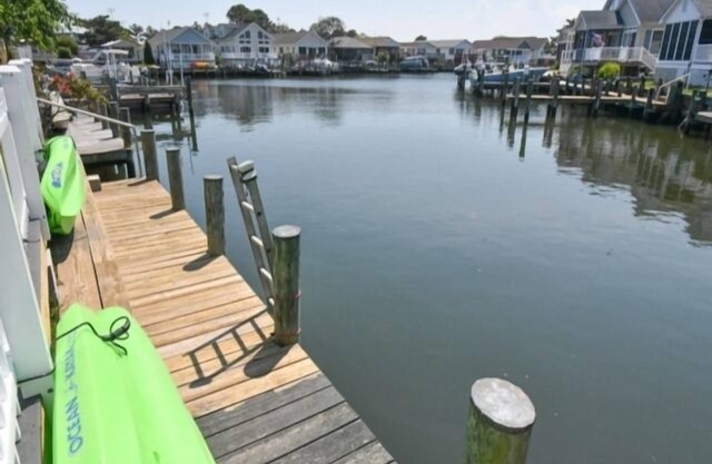 3 BR Canal front with Kayaks available for your enjoyment