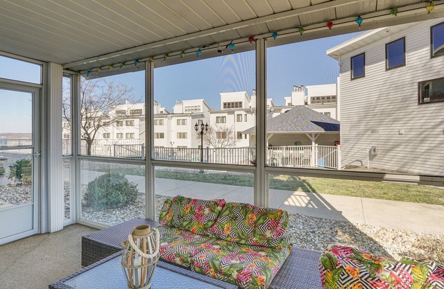 3 Mi to Boat Ramp: Osage Beach Condo w/Grill!