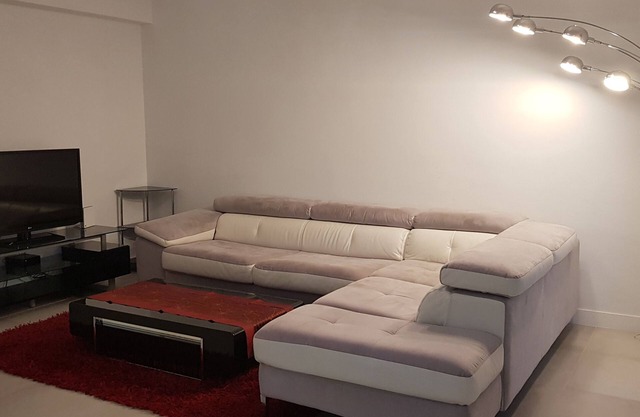 3 p Antibes city center, close to the beach *