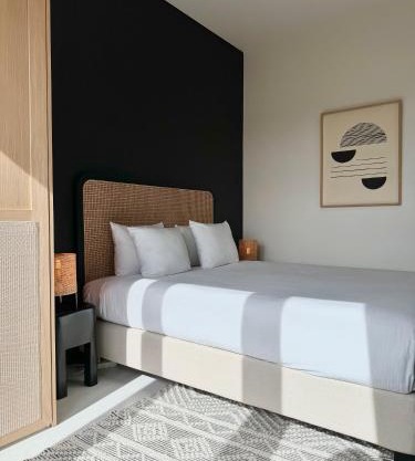 3 Room Luxury Design Apartment with Airconditioning, Close to Gent St-Pieters Station