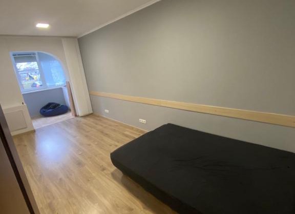 3 rooms apartment near subway