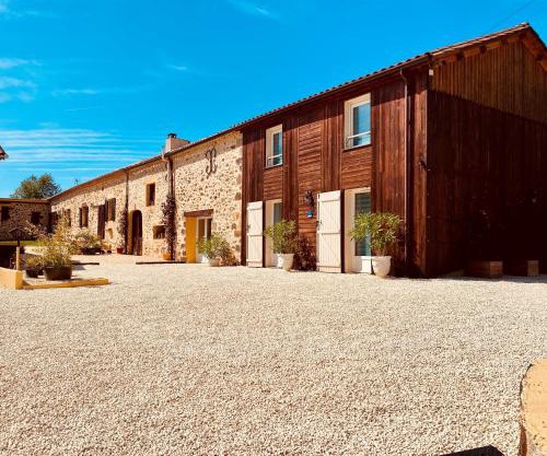 3-Star Tourism Rated Holiday 1 Bedroom Home with Aircon and Private Pool - 40 Mins from Bergerac